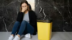 Máte dost zápachu z odpadkového koše? Zde je návod, jak se ho zbavit navždy za pár korun a bez větší námahy